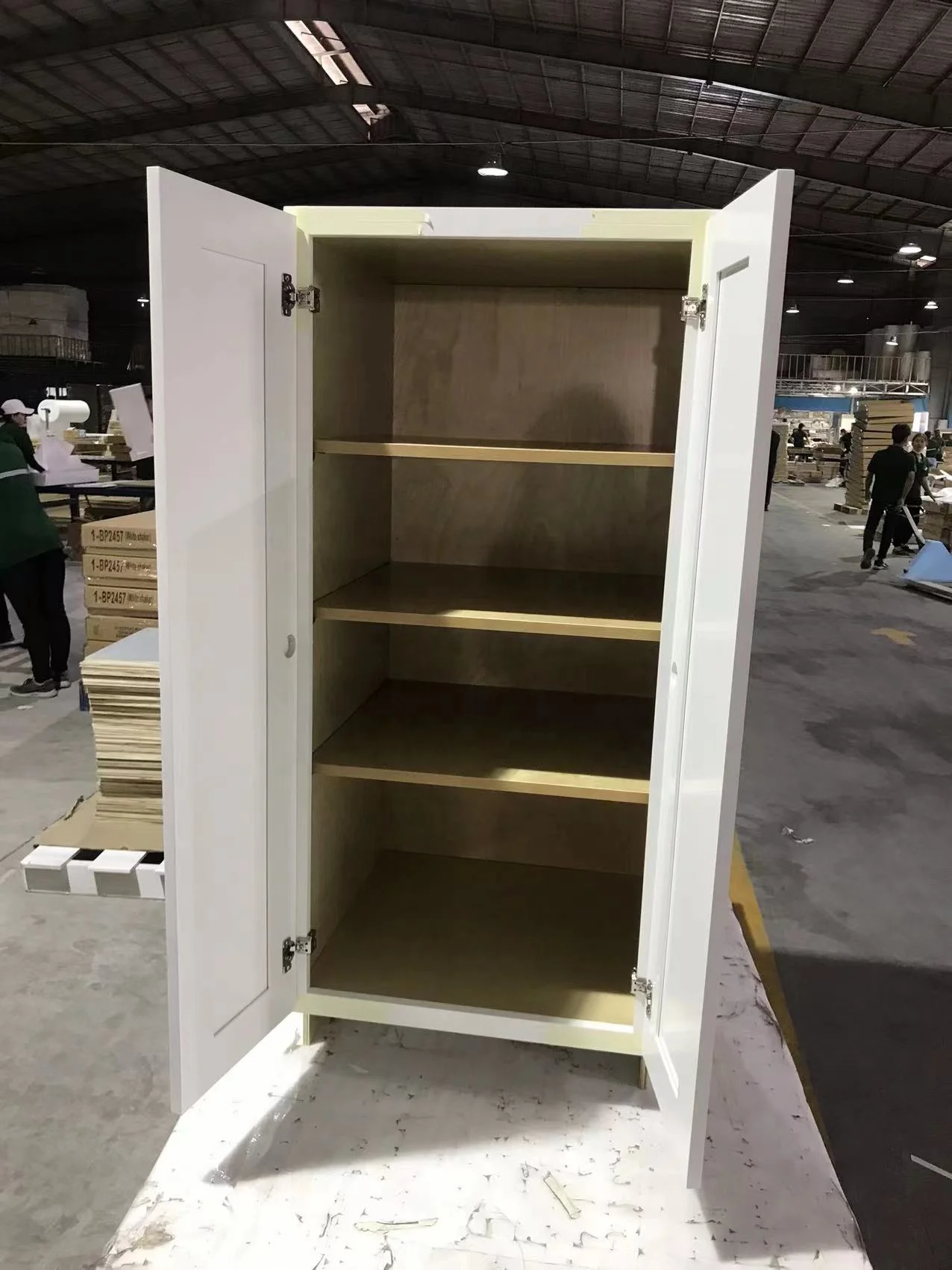 Незаконченные кухонные шкафы из массива дерева высокого качества от вьетнамской фабрики