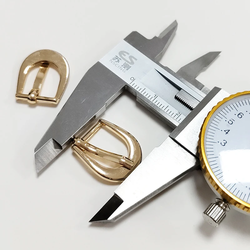 Gold Plated Zinc Alloy Fashion Simple Mini Hatband 3 Pieces Western Buckles for Belt with Loop Tip