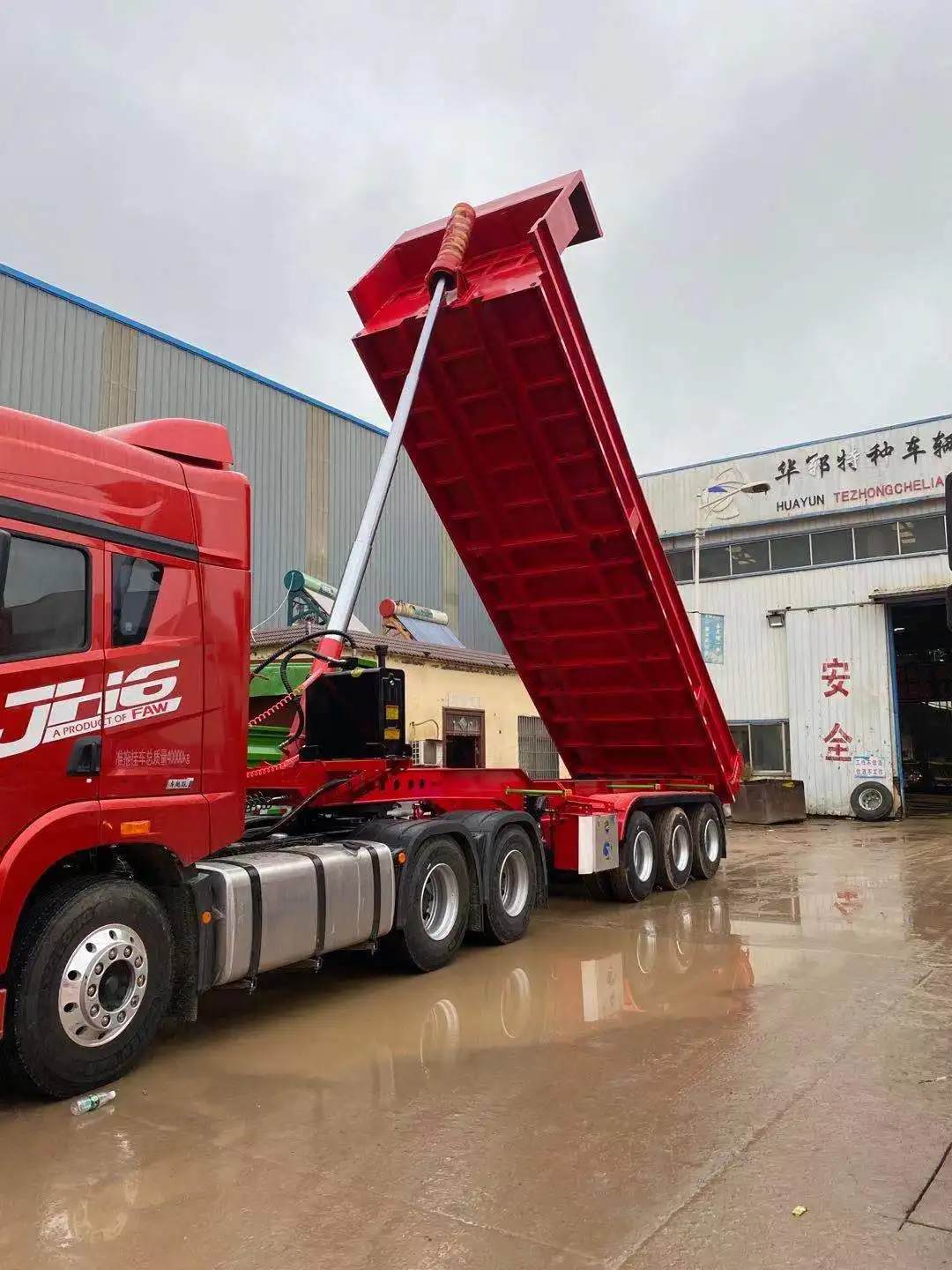 Shandong factory produces high-quality Multi axle Hydraulic Truck Trailer Car Transport Truck Trailer