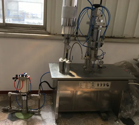 Semi automatic Under Cap Aerosol refrigerant gas filling machine for 1000ml R134a gas cylinder