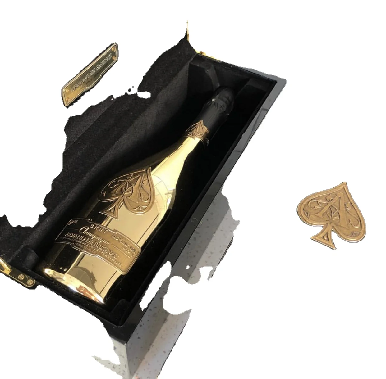 Распродажа шампанского Armand de