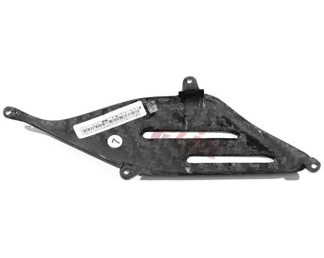 Full Carbon 100%  Motorcycle Chain Guard Cover  for Ducati Panigale V4 2018 +