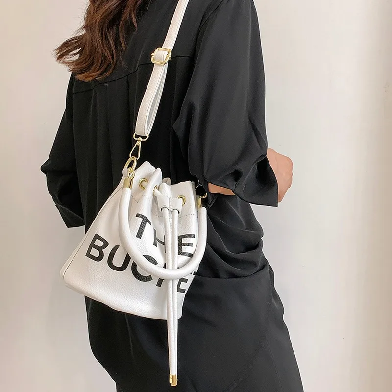 2023 New Hand Bags Ladies Designer Purses Trendy Handbags Leather PU Women Drawstring Tote Bucket Bag
