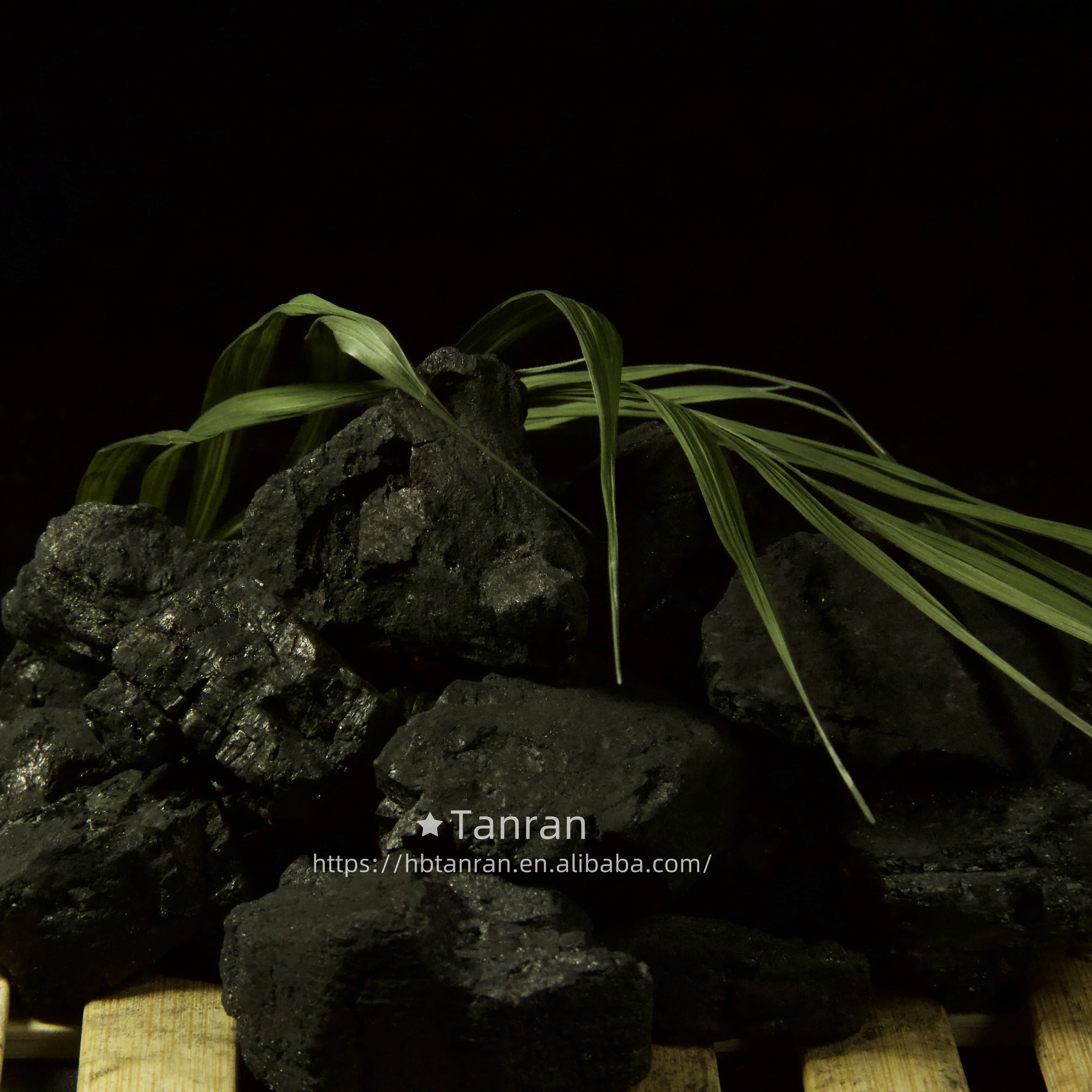 High  good density and  stability Blast Furnace Low Ash Hard Coke Foundry Coke Used As Coke Fuel In Smelting Iron tan ran brand