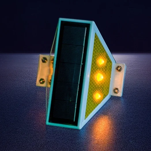 Solar Power Delineator Reflector Safety Guardrail, Highway Floodlight Traffic Warning Sign - ensuring safety on the road