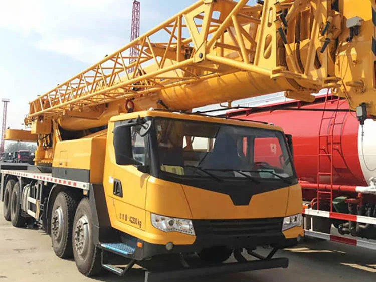 Chinese Brand QY30K Truck Cranes Full hydraulic 30 ton truck crane with Optional Attachments From Xuzhou Factory