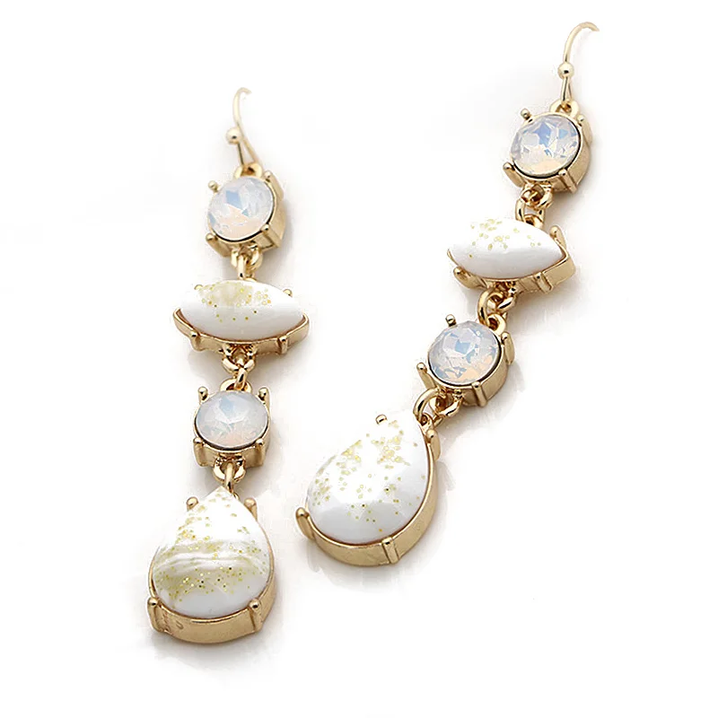 V&R Fashion Crystal earring jewelry white opal rhinestone cream resin stone gold glitter gold plated Tear drop earrings