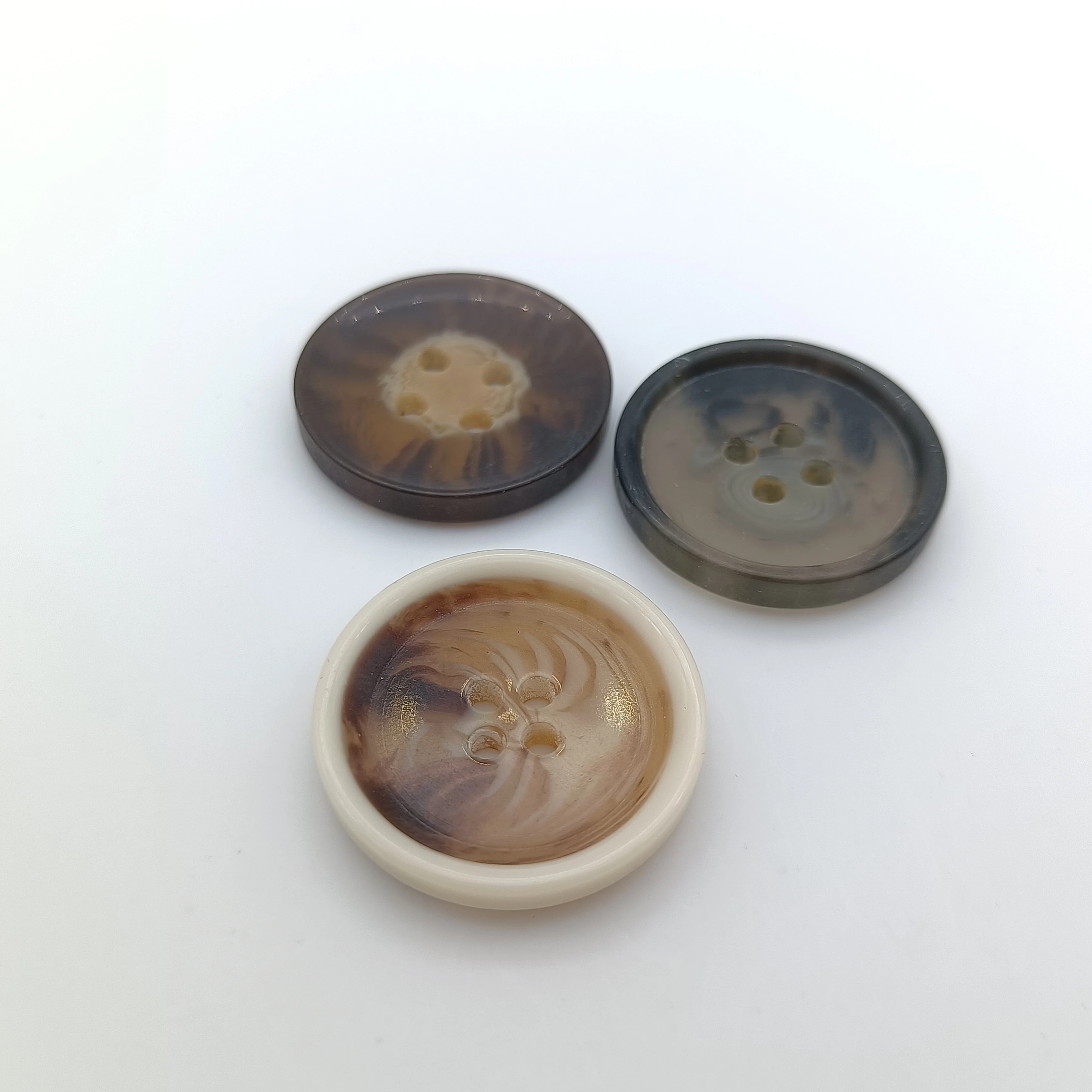 HLD Factory wholesale custom resin button 4 hole sewing button clothing accessories