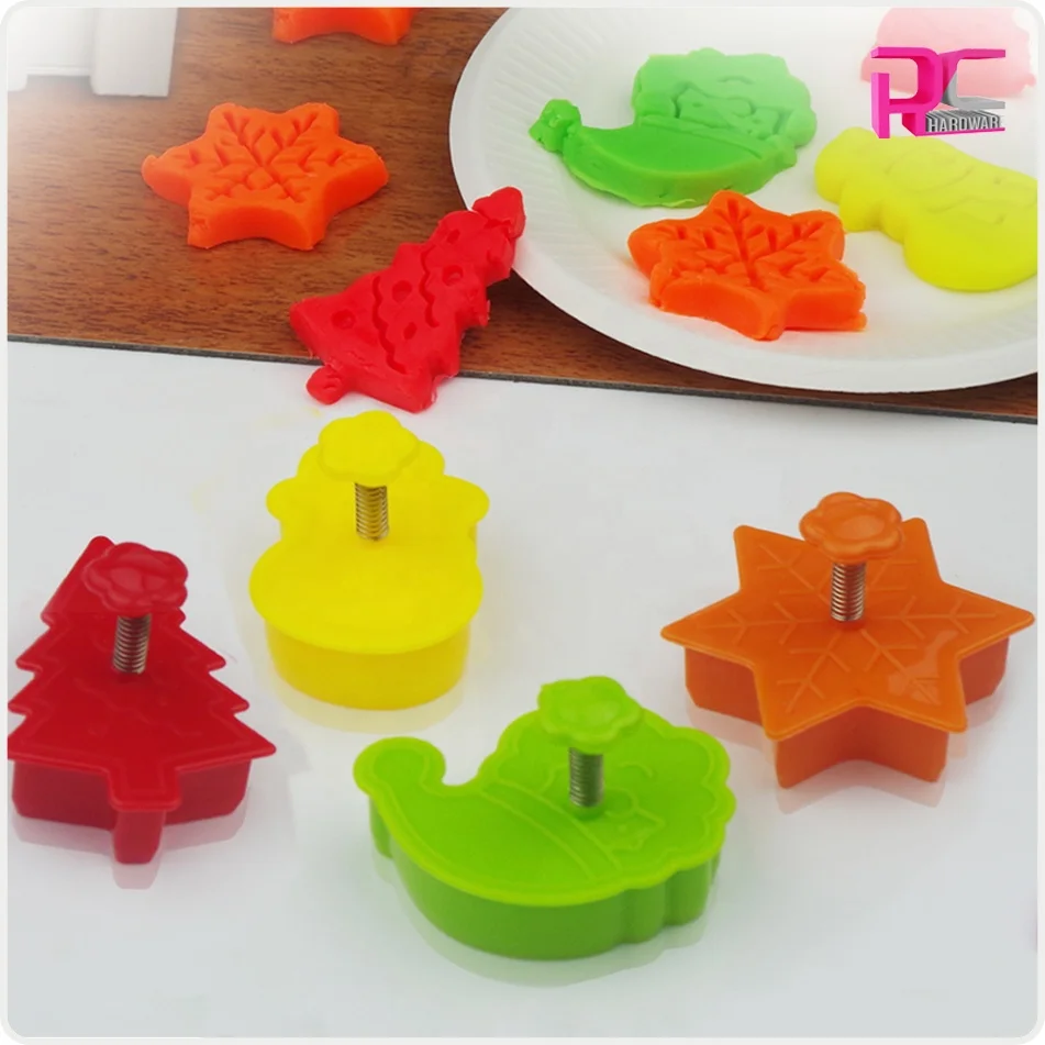 Colourful christmas diy custom mini disposable stocked custom shapes fox stamp plastic cookie cutter