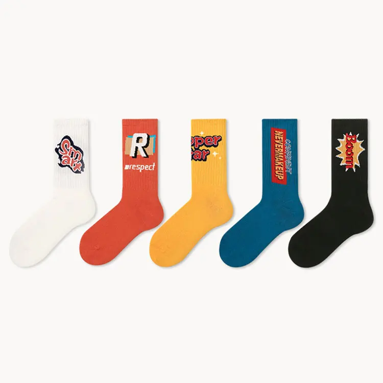 2021 American European New Custom  logo letter sport socks letter stripe street style socks