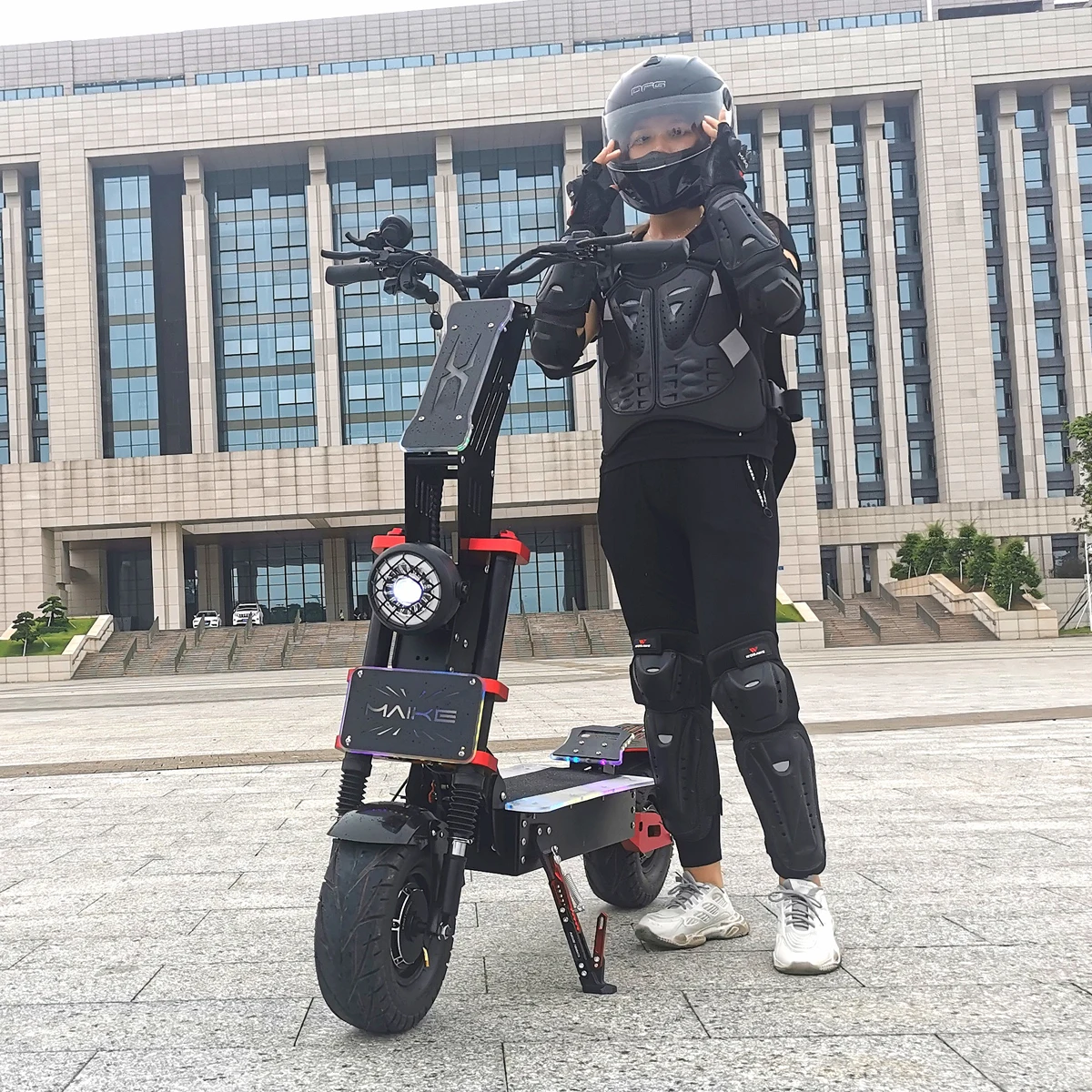 High Quality Wholesale Maike MKX 40ah dual motor high speed 100kmh fast scooter 8000w 60 volt electric scooter