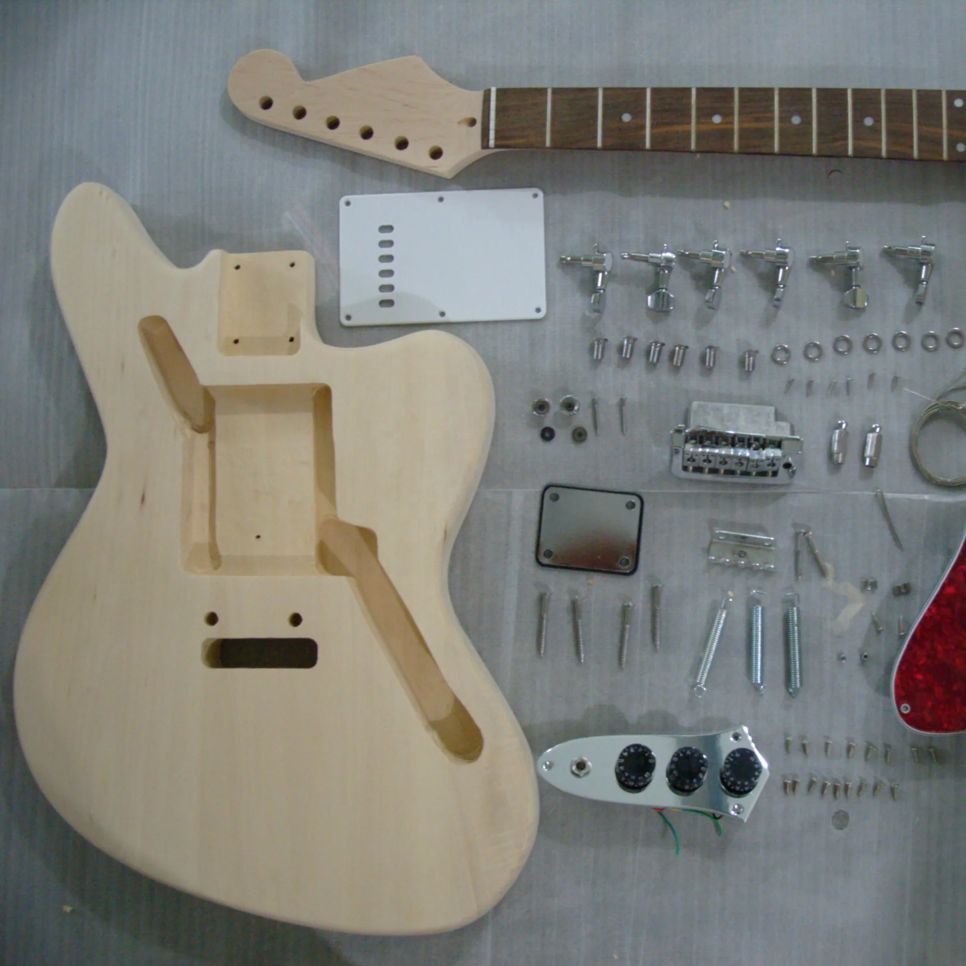 Cheap DIY Electric Guitar Kits/Rock Guitar Kit