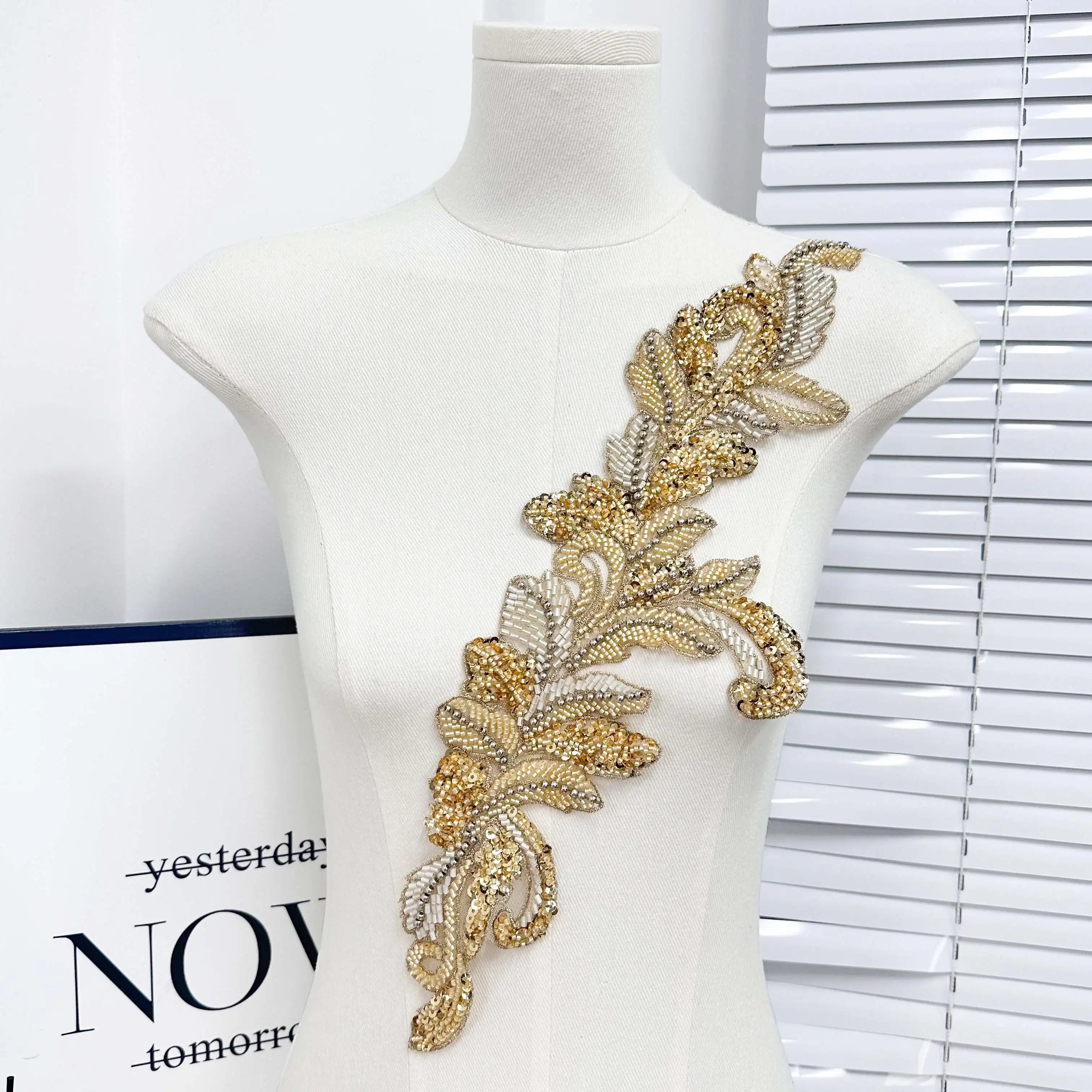 Handmade 3D Sequin Beaded Embellishment Embroidered Flower Leaf Patch for Bridal Dresses PVC Seed Bead Lace Applique