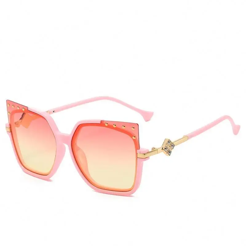 
Wholesale China manufacturer high quality pc cat eye oversized sun glasses mirror lens shades 