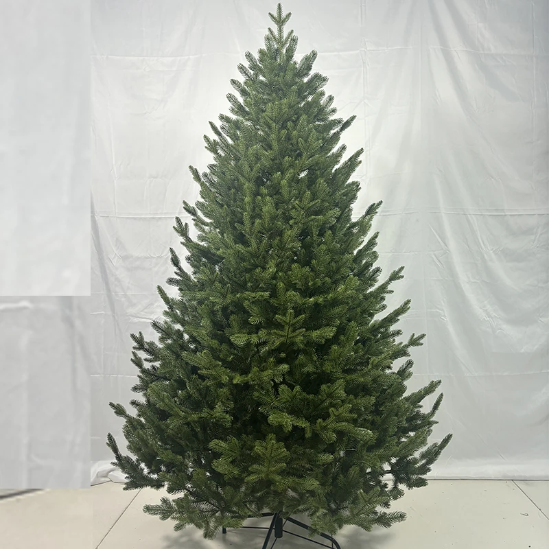 Factory Direct Fir Shape Prelit Christmas Tree PE PVC Branch Outdoor Fat Luxury Christmas Tree With Warm Led