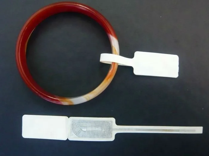 Высокопроизводительная бирка/ярлык для ювелирных изделий RFID UHF 860 МГц-960 МГц HF NFC 13,56 МГц