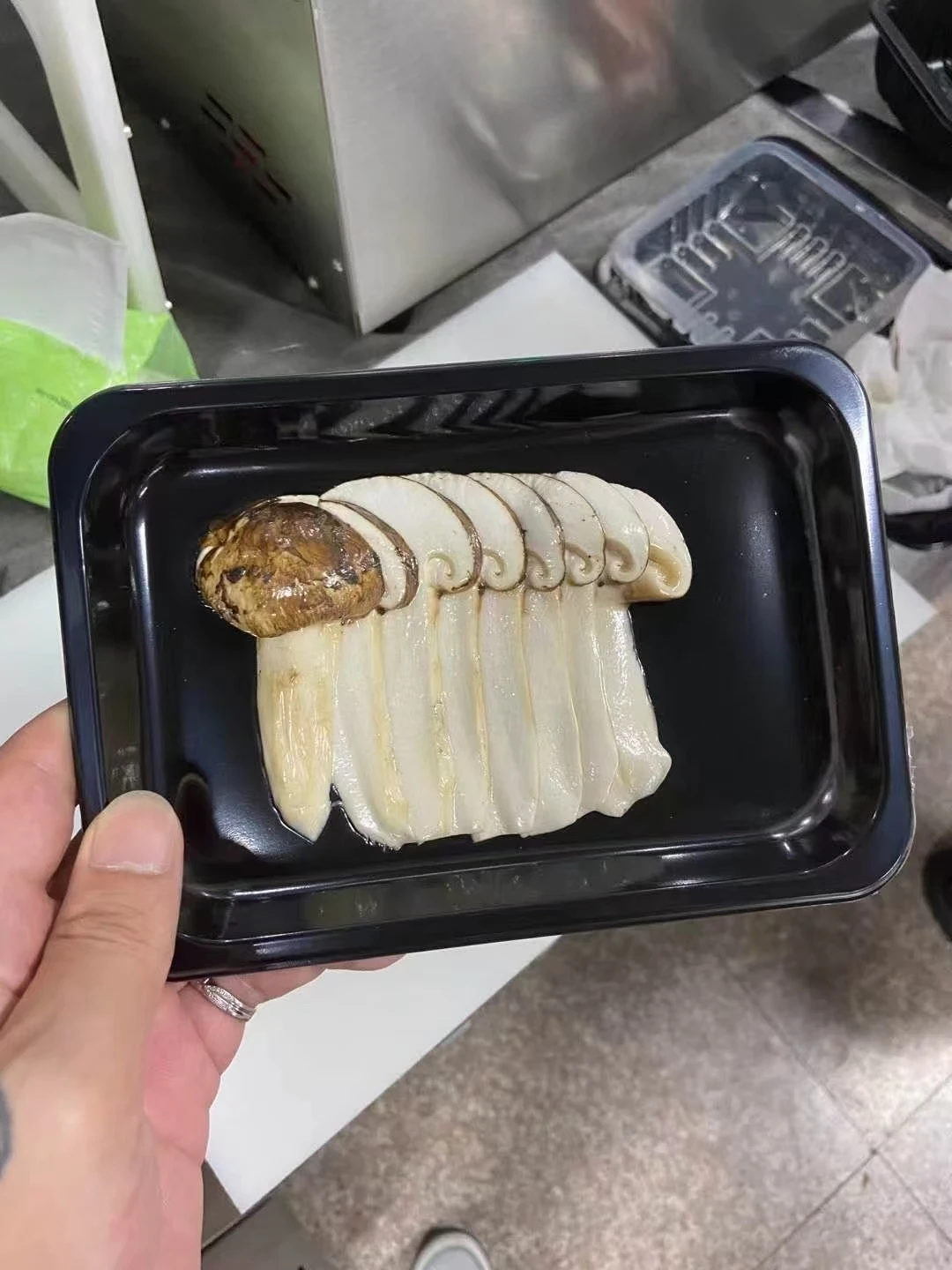 
hot sale DQ-2 four sides food tray heat sealing packing machine 