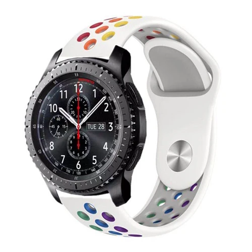 The soft porous breathable silicone two-color strap is suitable for Samsung Huawei  AMAZFIT Xiaomi Garmin Fossil