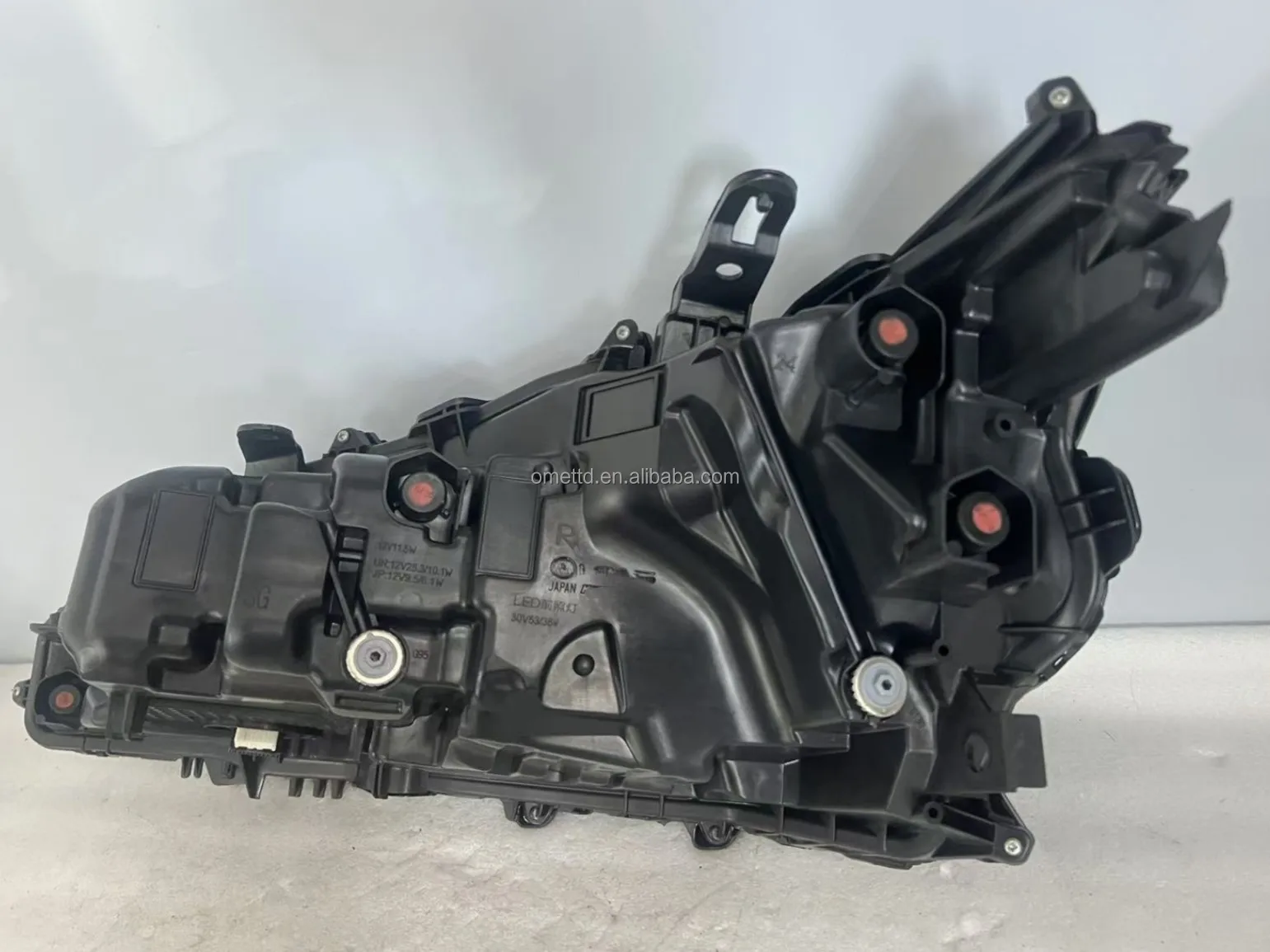 Original ES200 ES260 ES300h LED Headlight 3 Eye Matrix Headlights For 2018-2020 Lexus ES Headlamp OEM 6AA-AXZH10 8118533G31