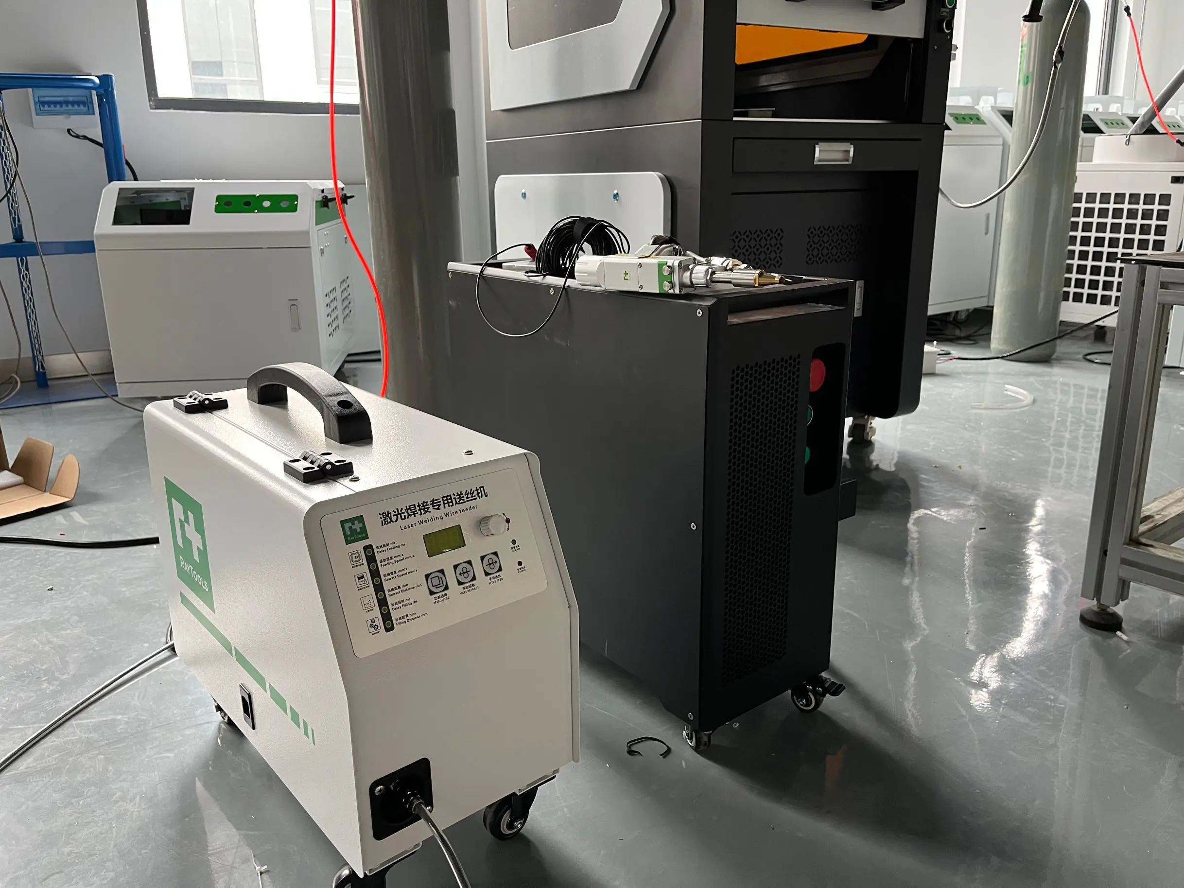 high quality handheld laser welding machine 4 in 11000w 1500w 2000w  for metal aluminium with air cooling price