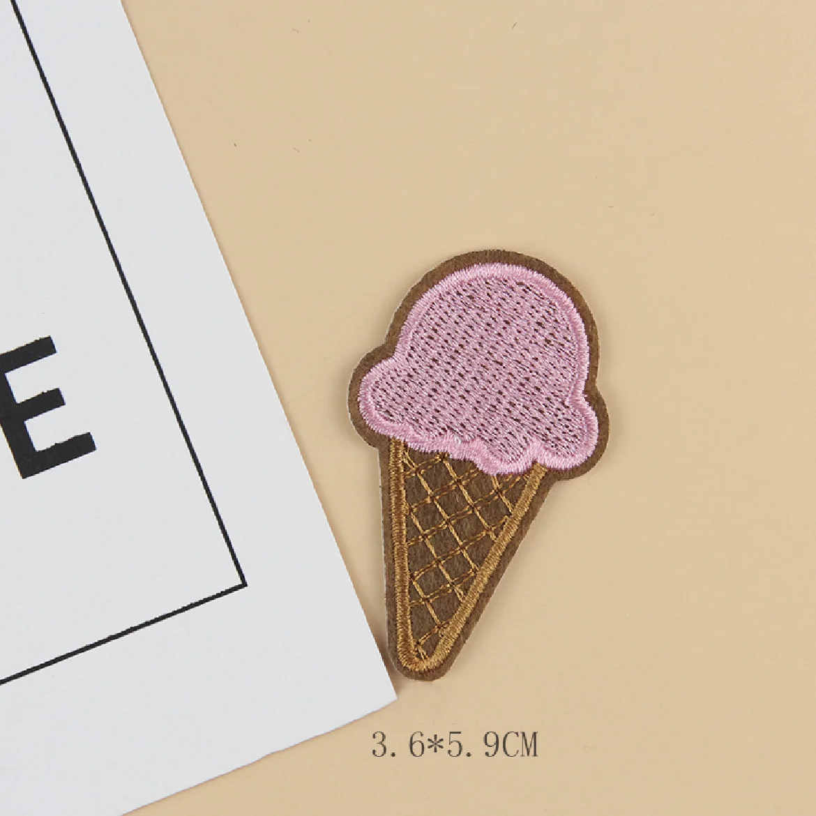 Stock High Quality Desserts Ice Cream Coffee Bread Cookie Embroidered Patches Custom Iron On Badge For Jacket Shirt Hat Shoes
