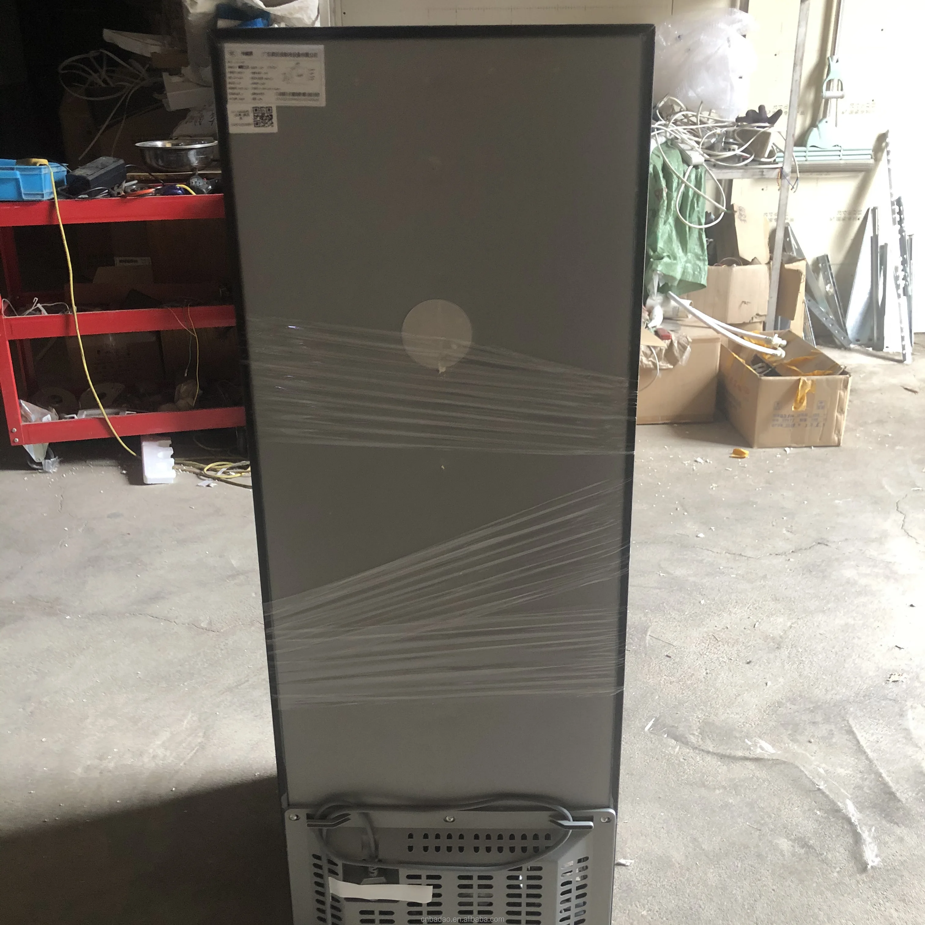 Factory Direct LC-138-liter Wine Cooler Large Capacity Dual-zone Display Energy Efficient Wine Cooler for Family Restaurants