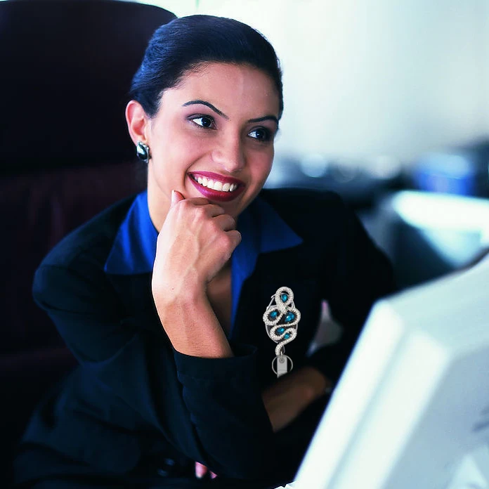 Amazon NEW upgrade luxury crystal Rhinestone diamonds micro paved  keychain buckle Retractable Jewelry ID Card holder badge reel