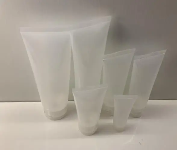Transparent And Matte Extruded Tubes Cosmetic Hoses Facial Cleansing Milk Tubes Flexible Packaging