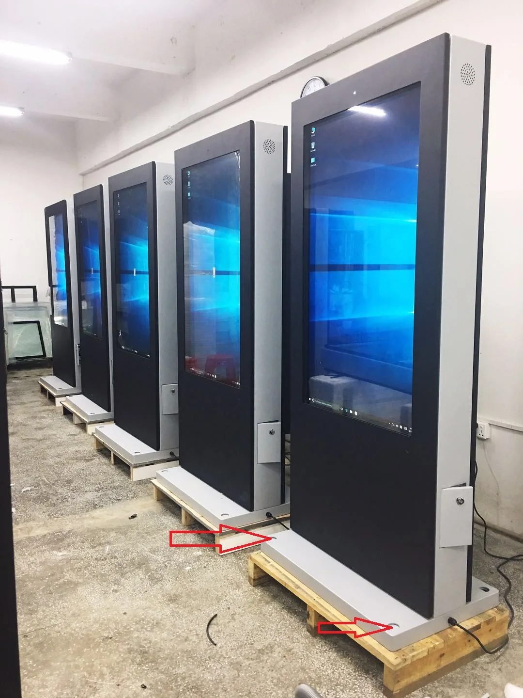 IP65 водонепроницаемый открытый Digital Signage дисплеи 43 дюймов высокой яркости цифровые доски меню