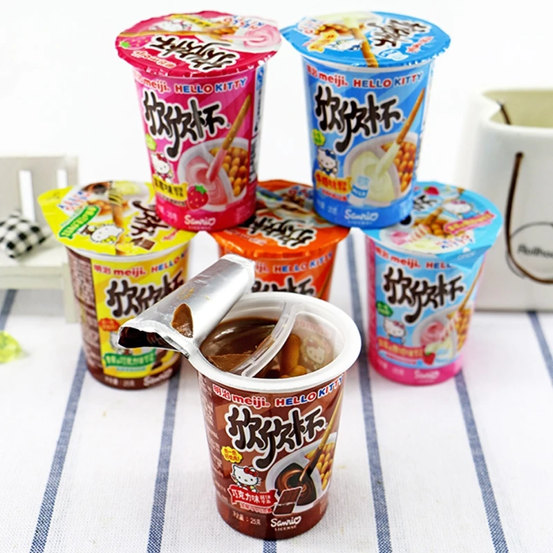 Wholesale delicious chocolate biscuit strawberry biscuit  healthy children snacks