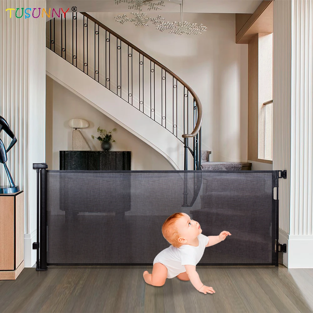 Baby Safety Product Metal Adjust Safety Retractable Mesh Baby Gate