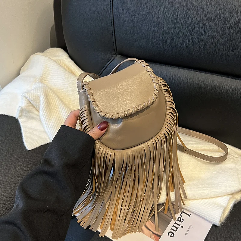 Trending 2023  new fashion tassel luxury ladies handbags for women designer bagladies new design hand bags