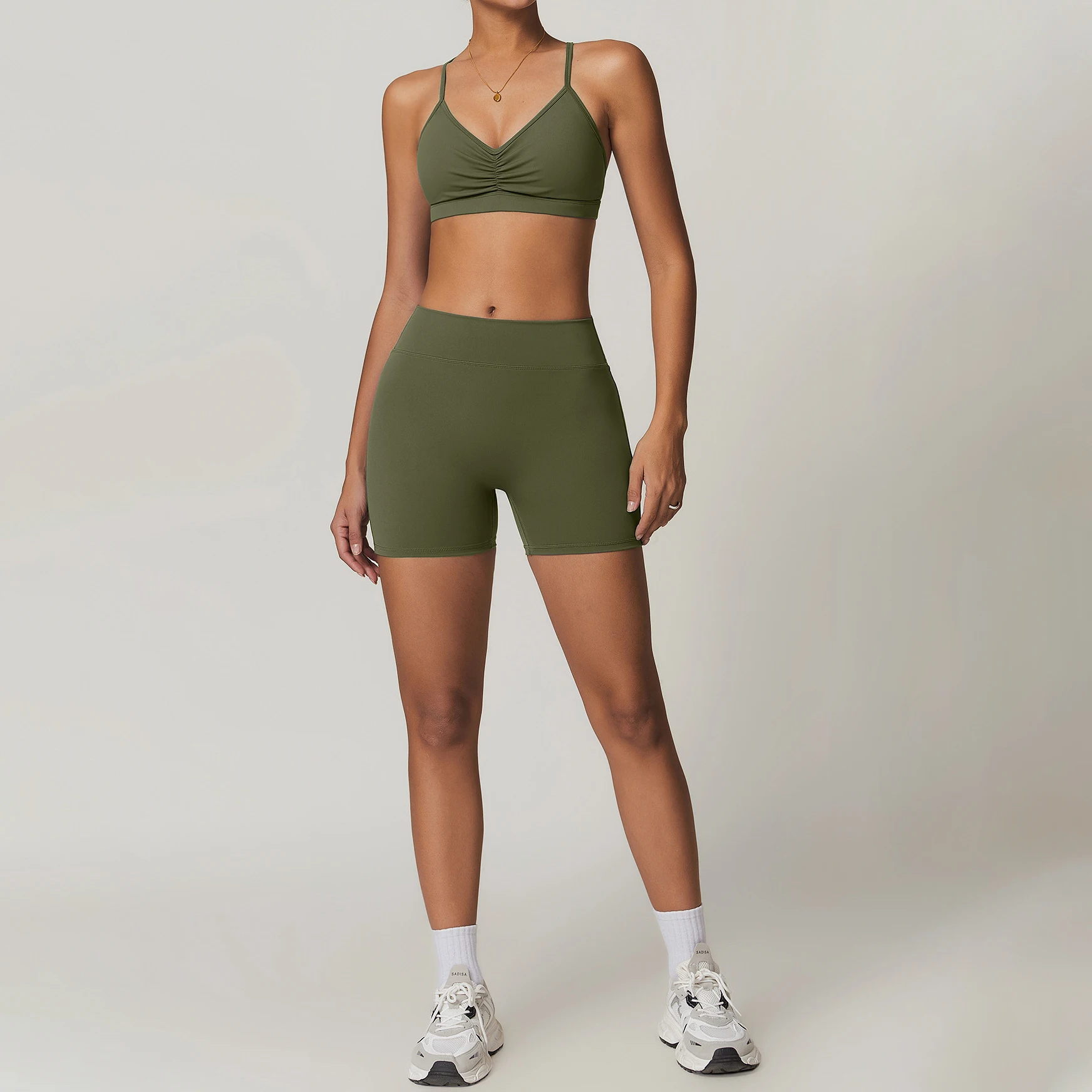 YIYI Summer Soft Fabrics Gym Fitness Set High Stretchy Comfortable Workout Athletic Sets Quick Dry Women Sport Wear