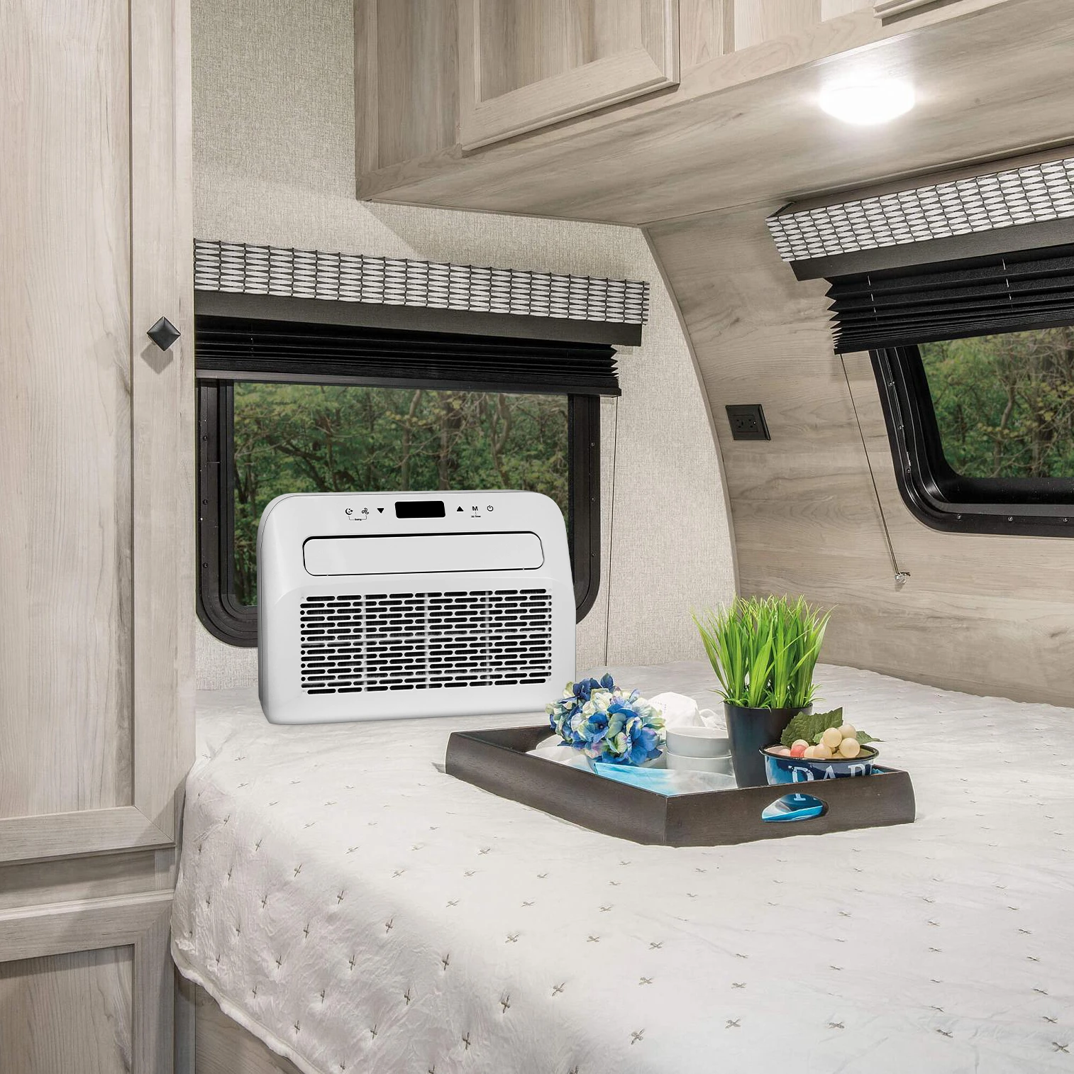 Mobile Split Caravan Air Conditioner with 240V voltage and remote control for camping