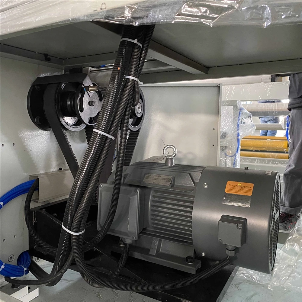 HY high speed machine fabricating SSMMS polypropylene China Nonwoven Spunbond Embossed