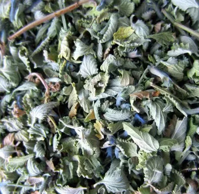 Заводская поставка сушеных чистых кошачьих листьев непеток/кошачьей мяты для корма для кошек и игрушечного наполнителя