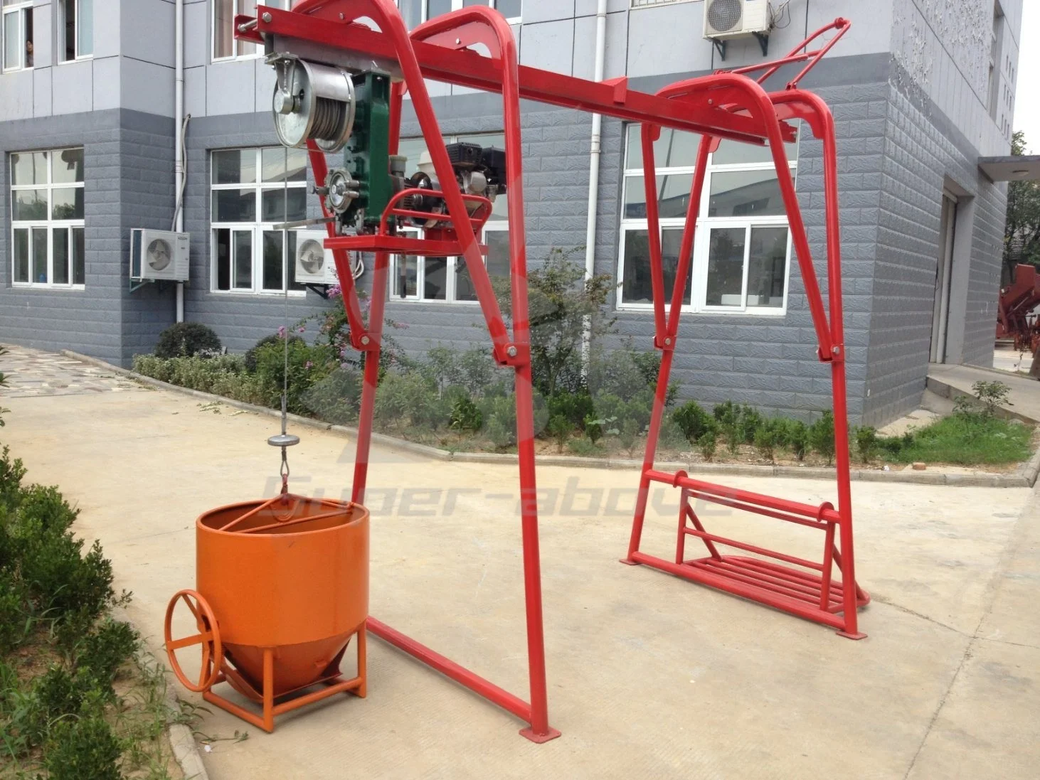  Concrete Hoist with Petrol Engine from China for