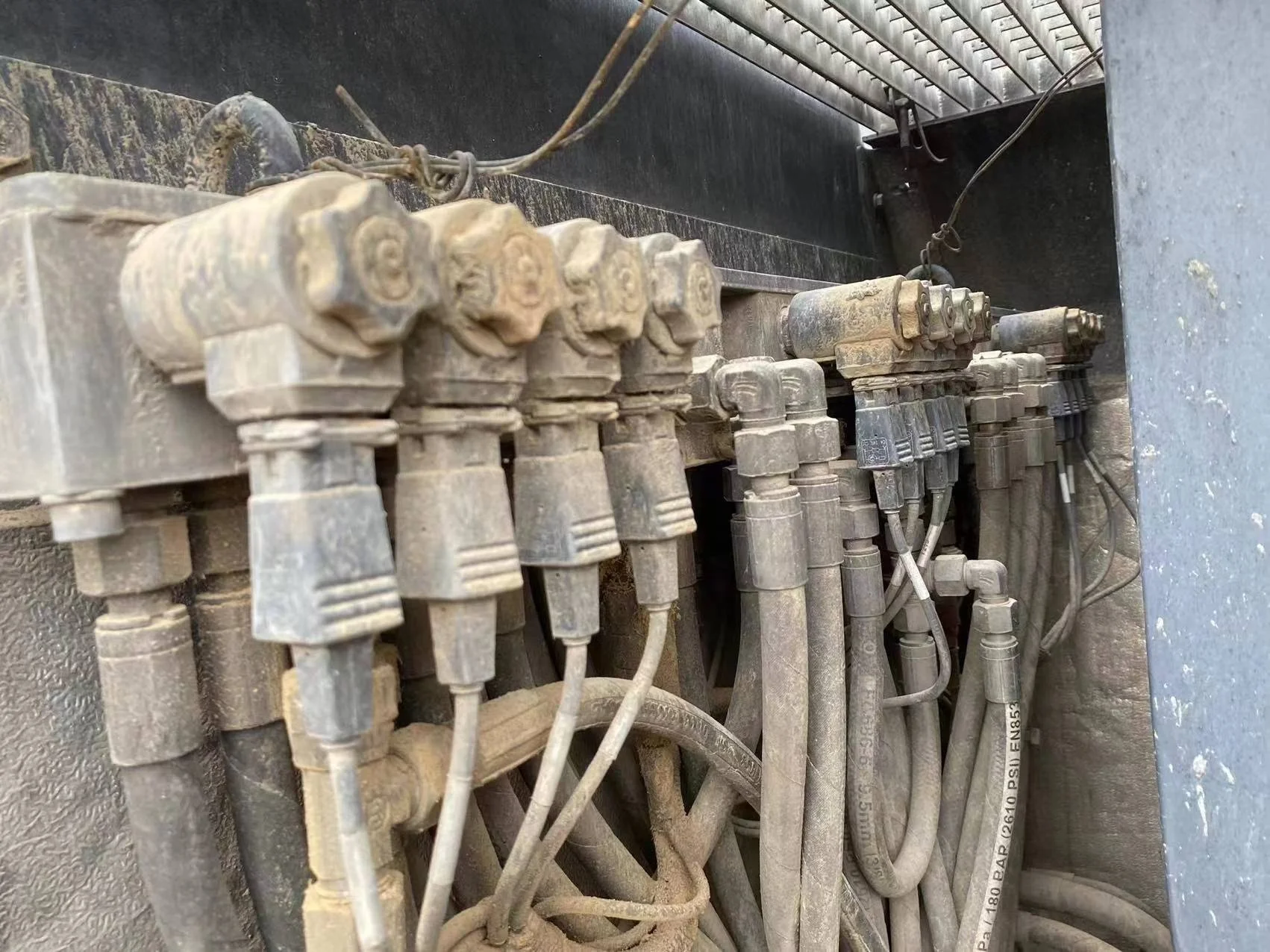 Used Construction Rig Bauer BG26 BG22 GB24 Pile Driver made in 2014 Bauer BG15 BG25C BG22C Hydraulic piling/drilling rig