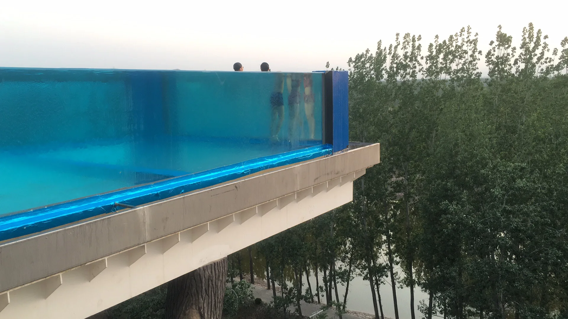 Acrylic Glass Panels for Custom Swimming Pools price