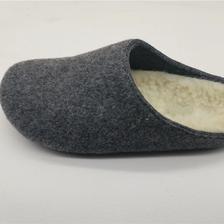 Fashion Style Men and Women Felt upper and Fur Insole Slip-on Winter Shoes Mules Clog Slipper