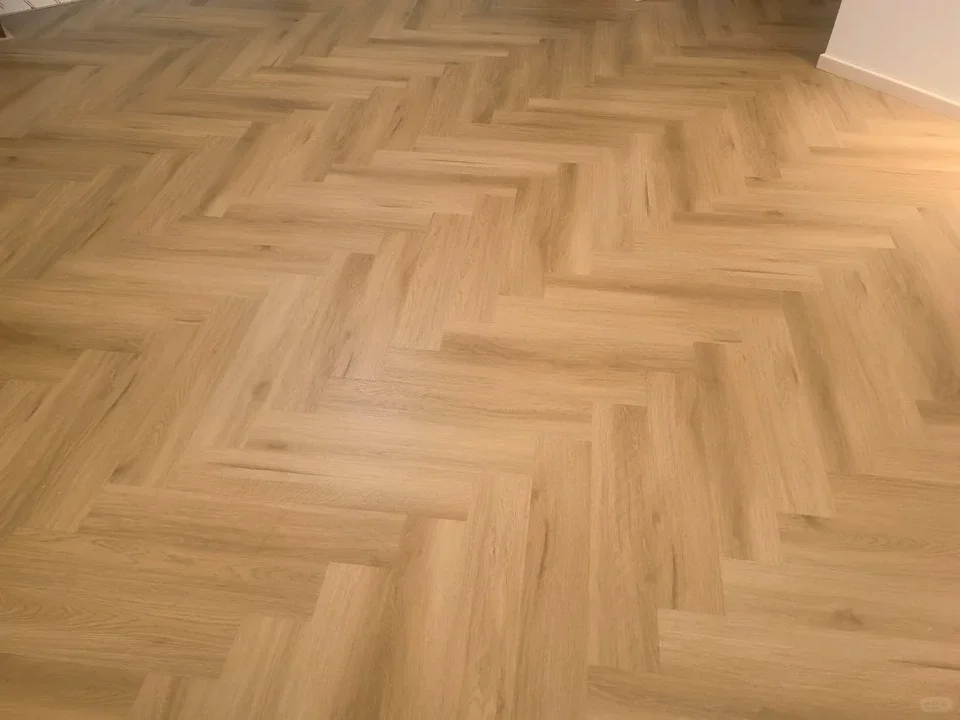 2024 New design Plastic PVC Viny SPC ABA luxury vinyl plank flooring Wood look lvt flooring for Hotel