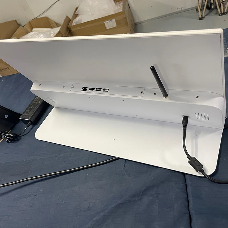 23.5 Inch L Shape Table Fast Food Cafe Restaurant Menu Board Lcd Display Pictures Videos Advertising Digital Signage Display