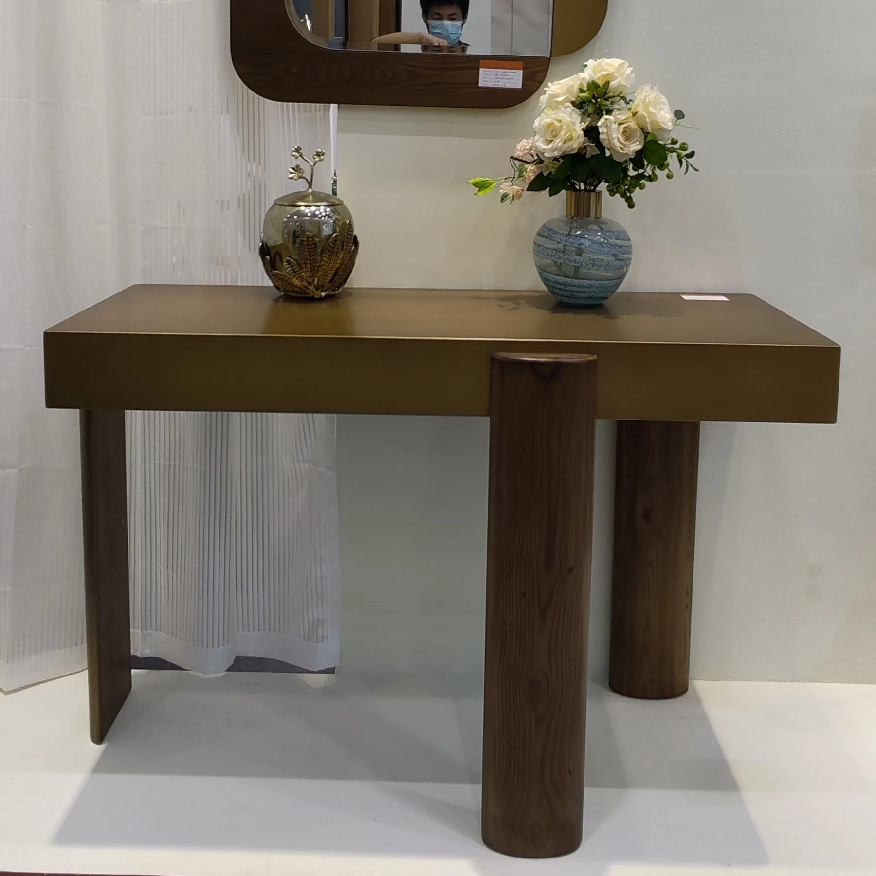 wholesale price 2024 Solid Wood Entryway Table Storage Console Suitable for Home and Hotel