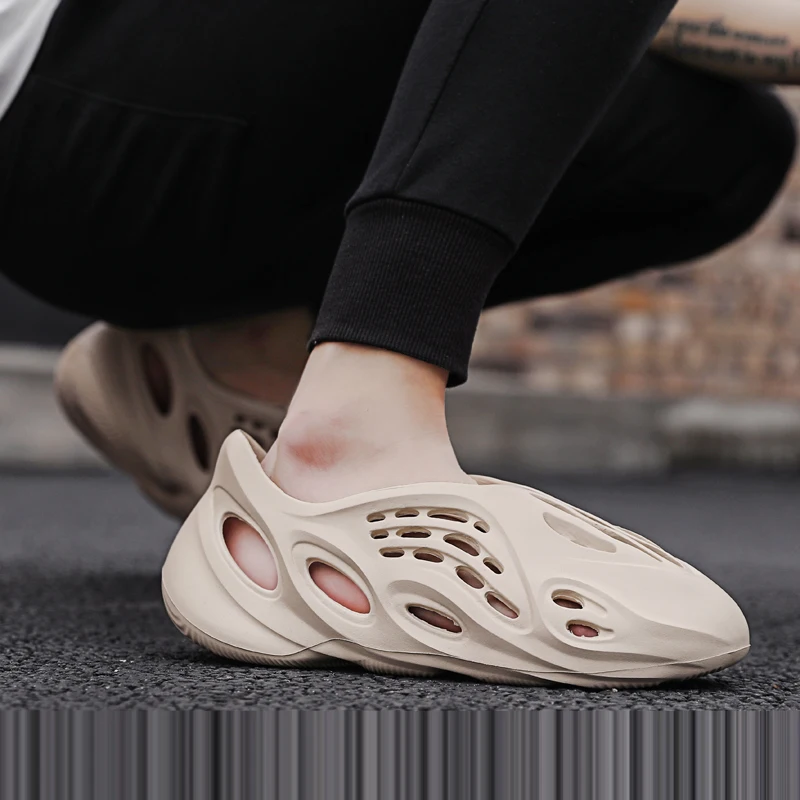 Fashion Trend Outdoor Bubble Men/Women Slides Foam Slippers Street Style Thick Sole Hole Sandals Unisex Yezzy Slides