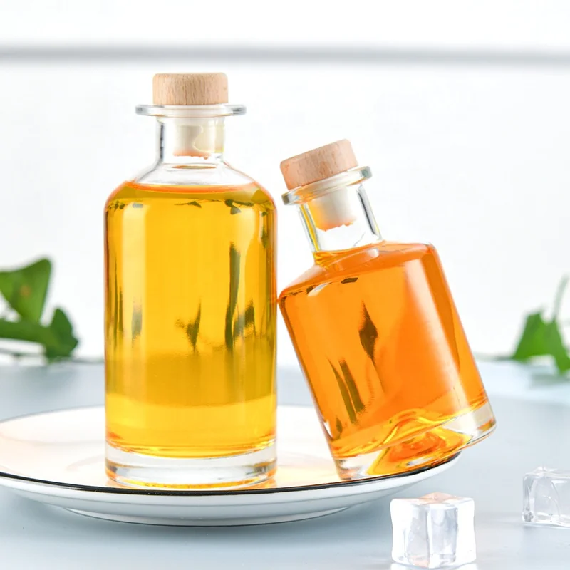 100ml 200ml 300ml Glass Alcohol Spirit Drink Bottle for Juice Empty glass bottle with Cork