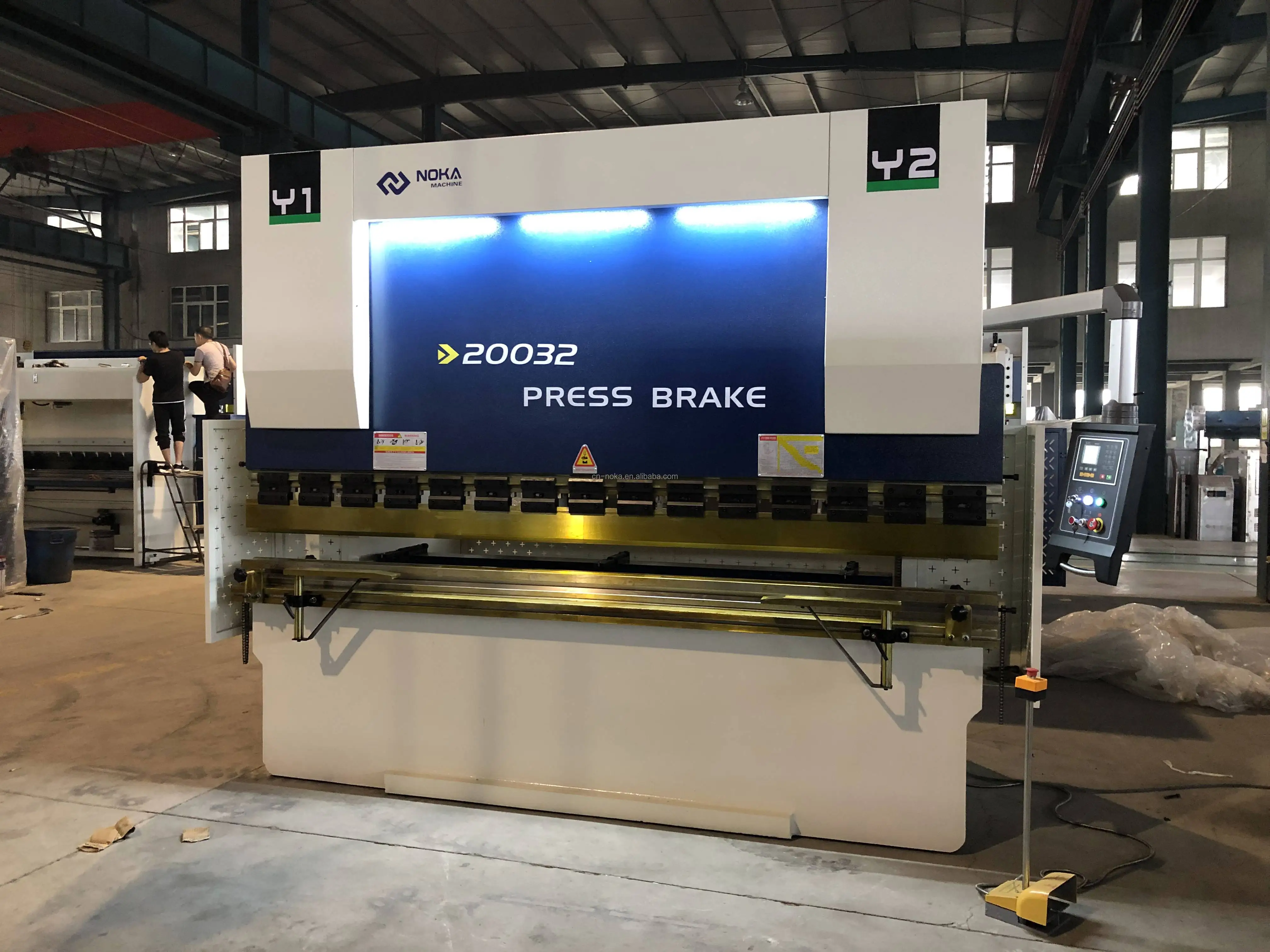 FOB Price 10% Discount WC67K CNC Hydraulic Press Brake, Flange Bending Machine That Customers In The Middle East Prefer