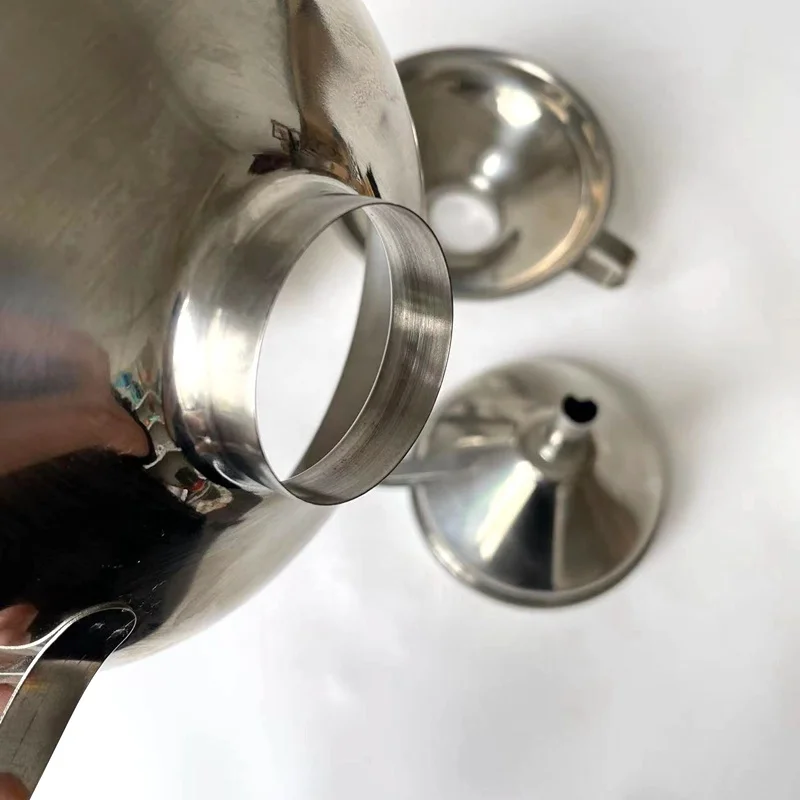 Kitchen Mini stainless steel food funnel With Metal Handle Large Funnel With Removable Strainer Filter
