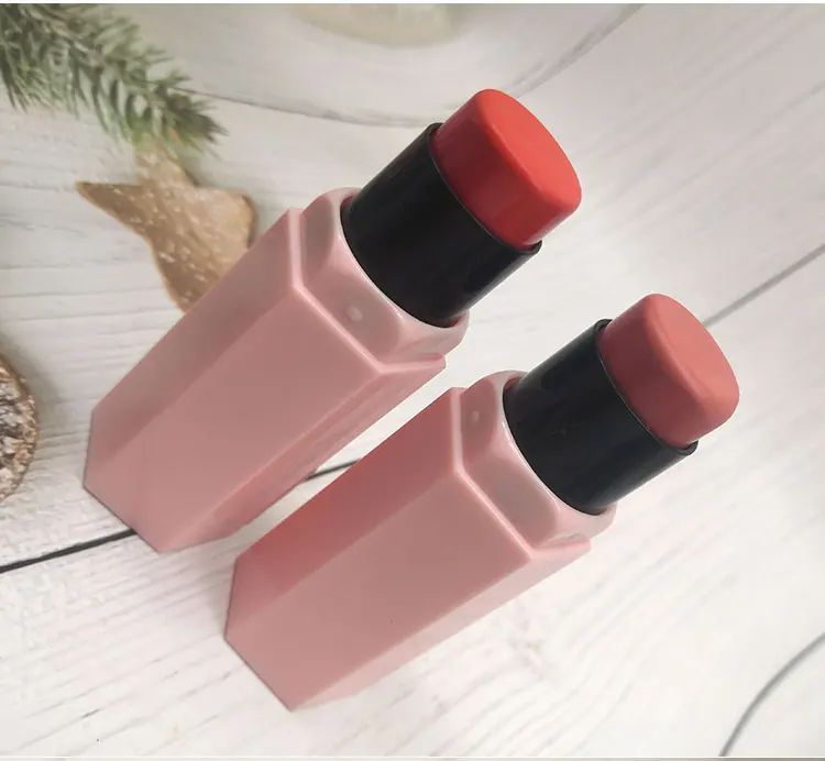 Monochromatic Multi Stick, Creamy, Lightweight, Versatile, Luxurious, Adds Shimmer, Easy To Use On The Go, Blends Effortlessly