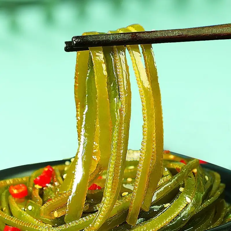 Seafood snacks seaweed strips fruit and vegetable snacks instant food 30 gram per bag 20 bags 600 gram