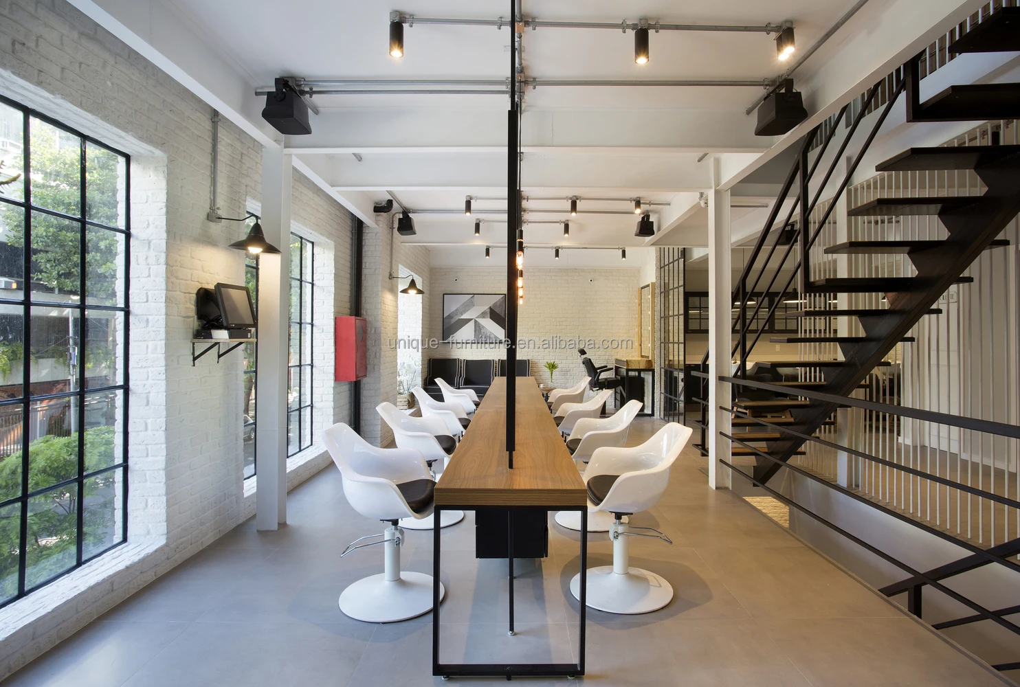 Retail Wood Barber Shop Furniture Modern Beauty Salon Furniture Decorations for Sale